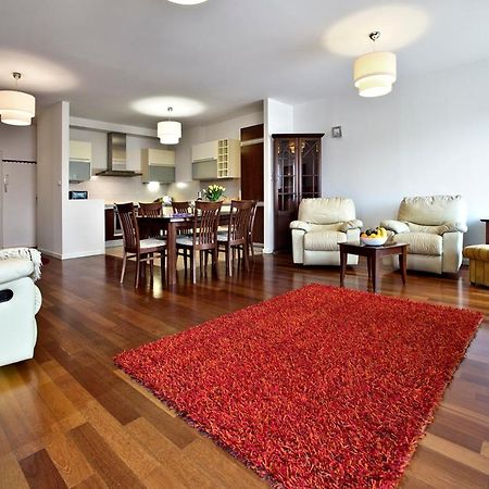 3 Bedrooms Apartment Zoliborz Gwiazdzista วอร์ซอ ภายนอก รูปภาพ