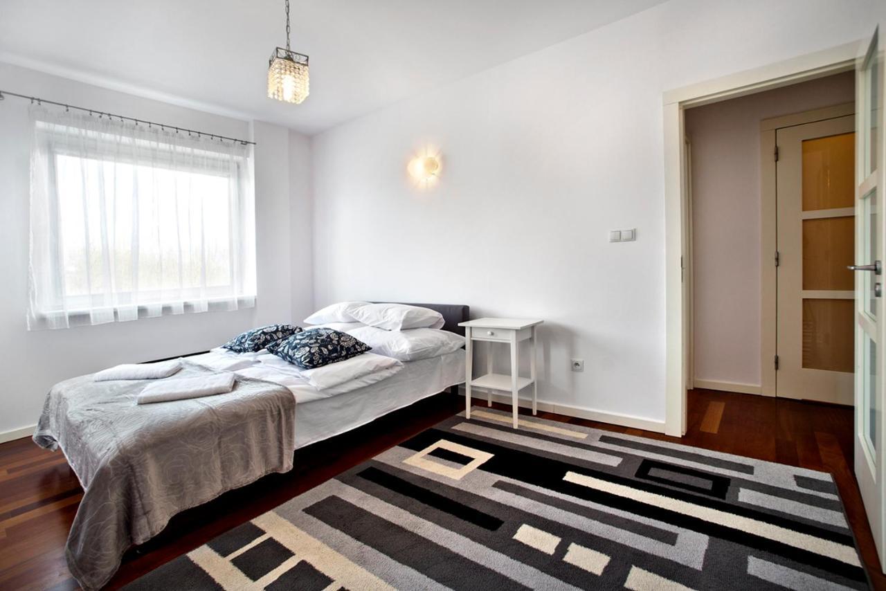 3 Bedrooms Apartment Zoliborz Gwiazdzista วอร์ซอ ภายนอก รูปภาพ